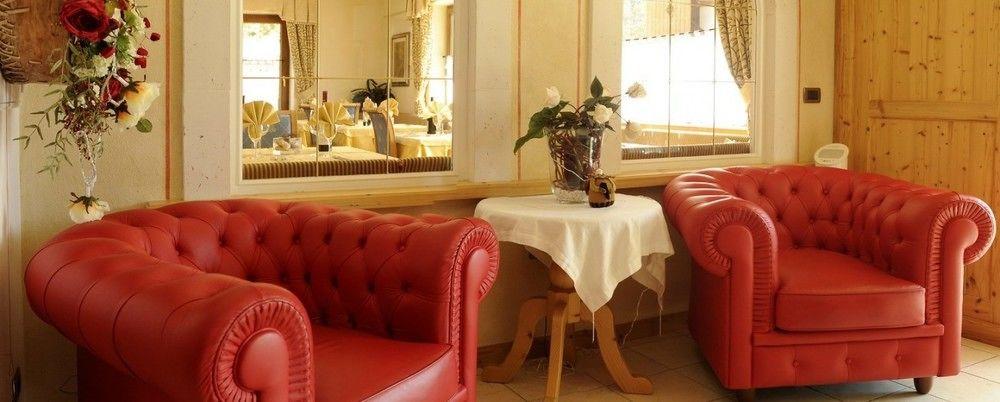 Hotel Arnika ปอซซาดิฟัซซา ภายนอก รูปภาพ