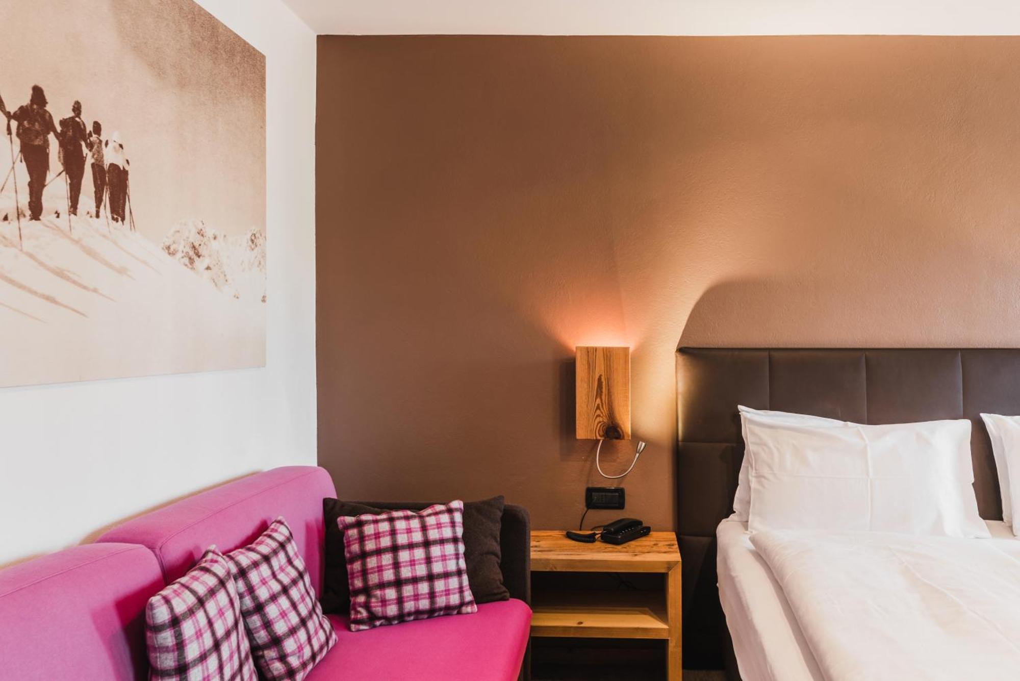 Hotel Arnika ปอซซาดิฟัซซา ภายนอก รูปภาพ